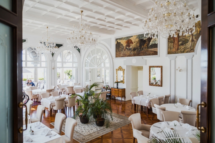 vrhunska-gastronomija-u-luksuznoj-vili-u-opatiji-amadria-park-hotel-milenij-1