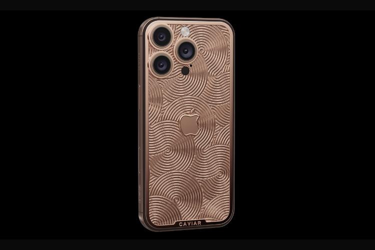 caviar-lansirao-iphone-16-pro-od-cistog-zlata-u-desert-titanium-boji-37
