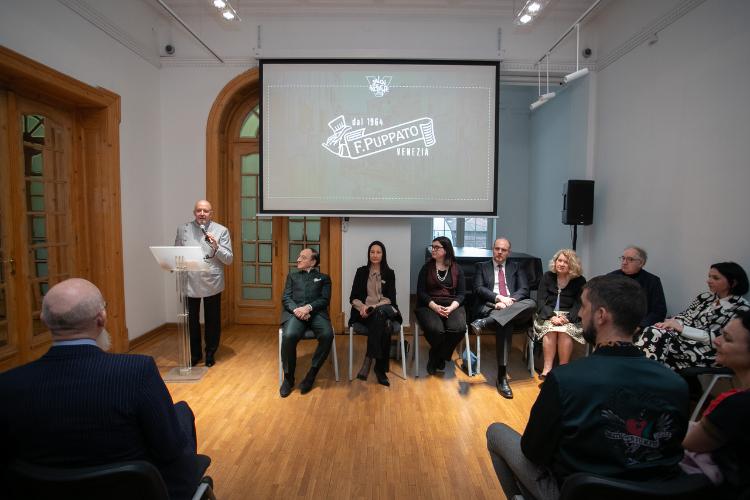 vece-venecijanske-elegancije-otvoren-salon-of-excellence-u-italijanskoj-ambasadi-povodom-dana-made-in-italy-14