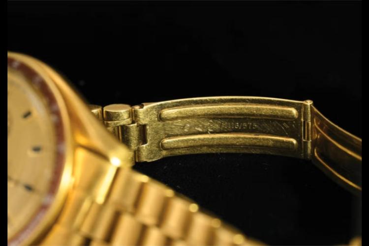 misteriozni-milioner-platio-rekordnih-22-miliona-dolara-za-omega-moonwatch-nila-armstronga-2