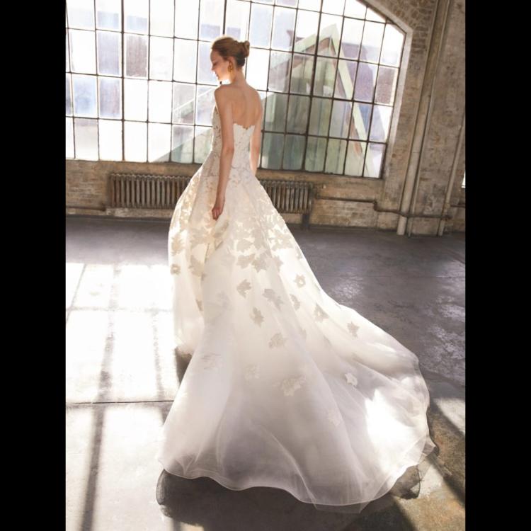 oscar-de-la-renta-bridal-spring-2026-collection04-768x1020