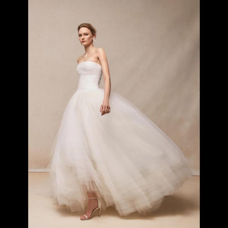 oscar-de-la-renta-bridal-spring-2026-collection05-768x1020
