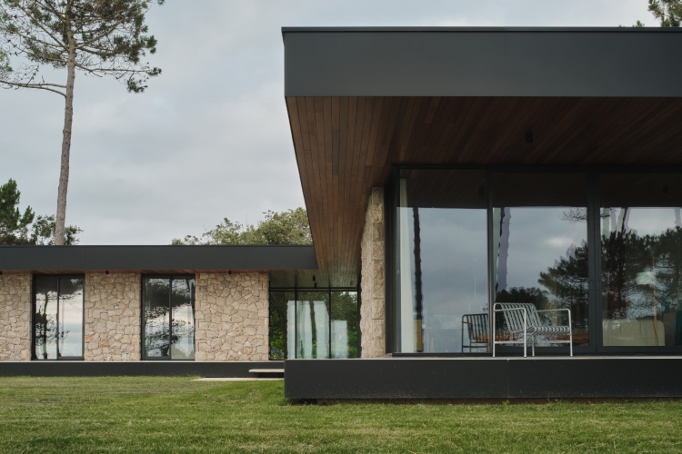 casa-loredo-kad-more-kamen-i-arhitektura-progovore-istim-jezikom-8