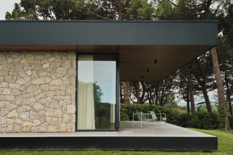 casa-loredo-kad-more-kamen-i-arhitektura-progovore-istim-jezikom-9