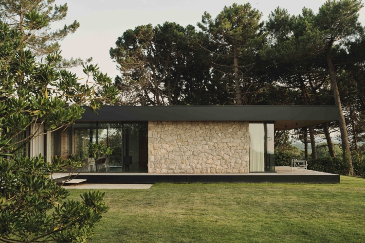 casa-loredo-kad-more-kamen-i-arhitektura-progovore-istim-jezikom-13