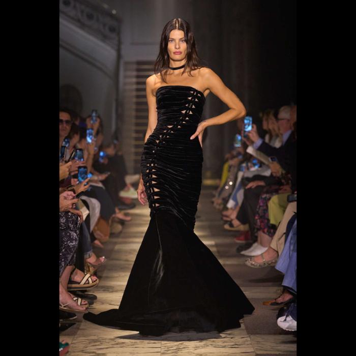 elije-saab-la-nouvelle-cour-donosi-kraljevski-luksuz-novom-haute-couture-kolekcijom-5