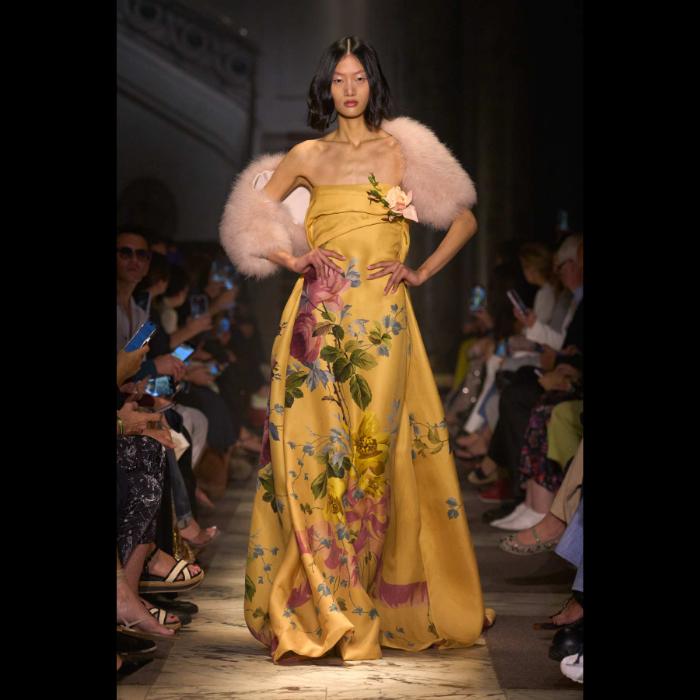 elije-saab-la-nouvelle-cour-donosi-kraljevski-luksuz-novom-haute-couture-kolekcijom-8