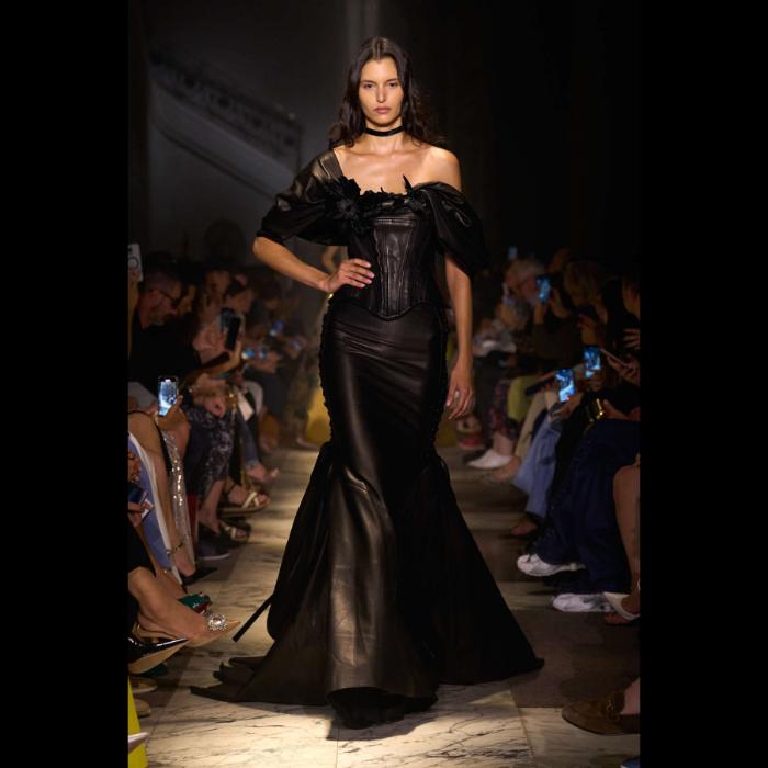 elije-saab-la-nouvelle-cour-donosi-kraljevski-luksuz-novom-haute-couture-kolekcijom-12