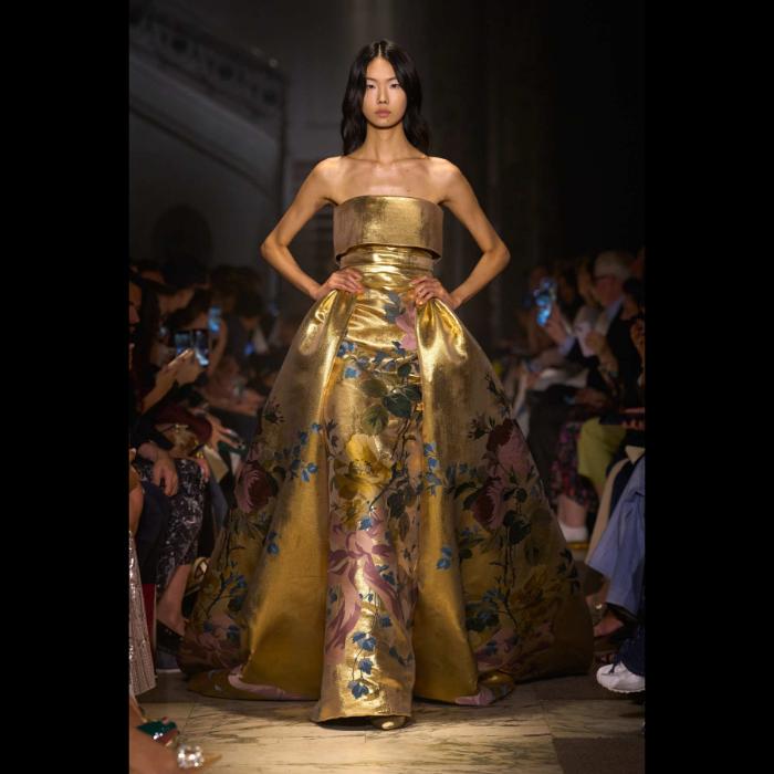 elije-saab-la-nouvelle-cour-donosi-kraljevski-luksuz-novom-haute-couture-kolekcijom-13