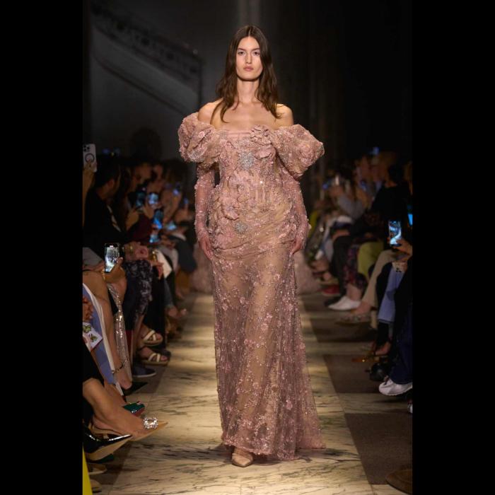elije-saab-la-nouvelle-cour-donosi-kraljevski-luksuz-novom-haute-couture-kolekcijom-16