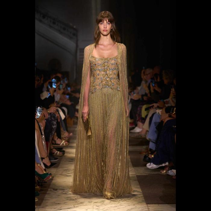 elije-saab-la-nouvelle-cour-donosi-kraljevski-luksuz-novom-haute-couture-kolekcijom-27