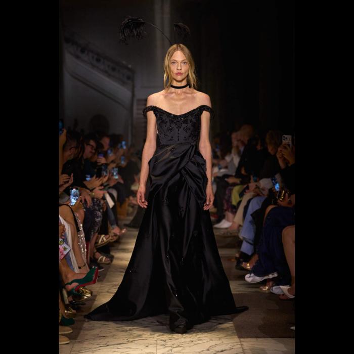elije-saab-la-nouvelle-cour-donosi-kraljevski-luksuz-novom-haute-couture-kolekcijom-35