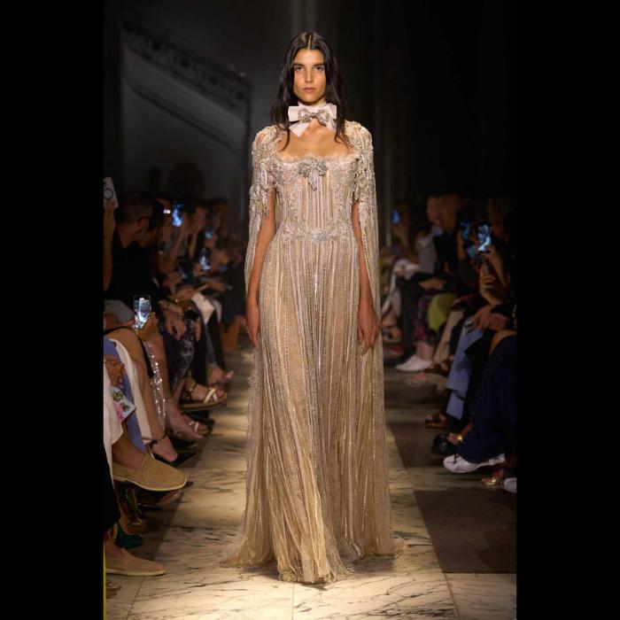 elije-saab-la-nouvelle-cour-donosi-kraljevski-luksuz-novom-haute-couture-kolekcijom-44