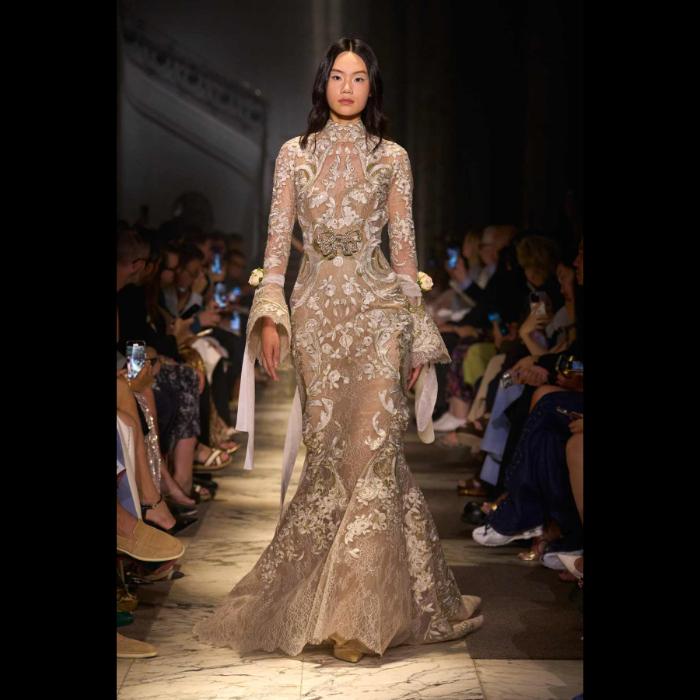 elije-saab-la-nouvelle-cour-donosi-kraljevski-luksuz-novom-haute-couture-kolekcijom-48