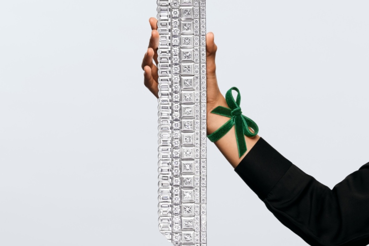 boucheron-gates-of-wonders-magicno-putovanje-kroz-luksuz-u-praznicnoj-sezoni-10