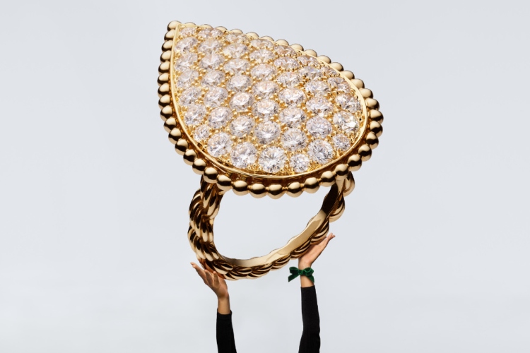 boucheron-gates-of-wonders-magicno-putovanje-kroz-luksuz-u-praznicnoj-sezoni-12