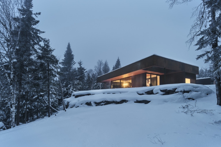 owls-shield-house-arhitektonsko-utociste-u-srcu-kanadske-divljine-2