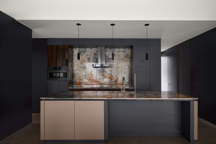 owls-shield-house-arhitektonsko-utociste-u-srcu-kanadske-divljine-5