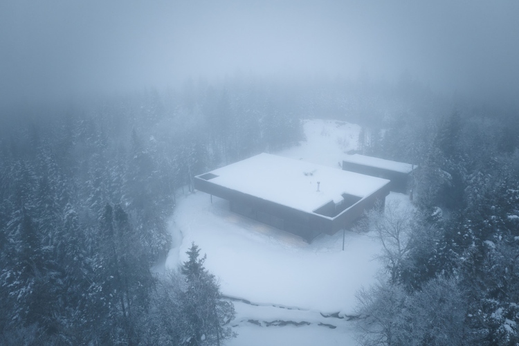 owls-shield-house-arhitektonsko-utociste-u-srcu-kanadske-divljine-17