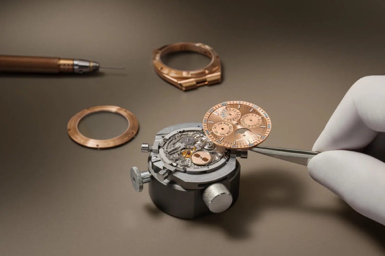 vacheron-constantin-overseas-perpetual-calendar-ultra-thin-dva-nova-modela-u-cast-270-godina-tradicije-2