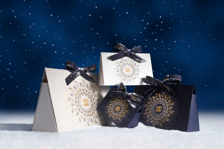 chanel-holiday-2025-ocaravajuci-simboli-koji-osvetljavaju-praznicne-mirisne-poklone-15