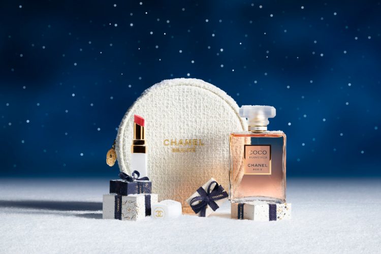 chanel-holiday-2025-ocaravajuci-simboli-koji-osvetljavaju-praznicne-mirisne-poklone-18