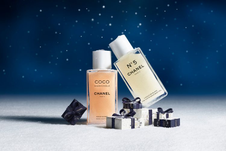 chanel-holiday-2025-ocaravajuci-simboli-koji-osvetljavaju-praznicne-mirisne-poklone-26