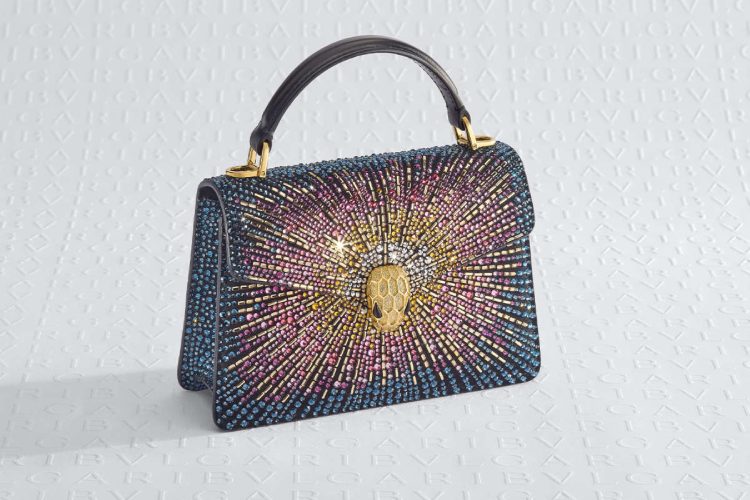 bvlgari-ss26-kada-se-dragulji-pretvaraju-u-kozne-ikone-47