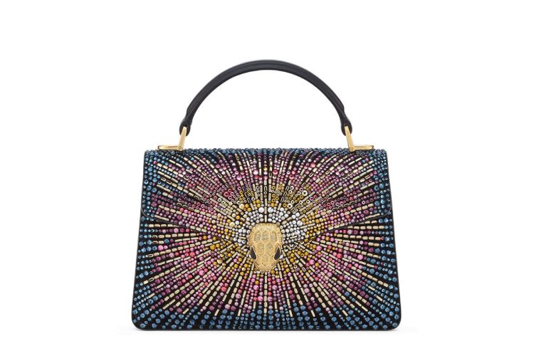 bvlgari-ss26-kada-se-dragulji-pretvaraju-u-kozne-ikone-48