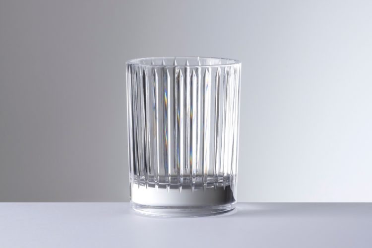 mario-luca-giusti-predstavlja-praznicnu-kolekciju-za-2025-boja-nostalgija-i-elegantni-akril-8