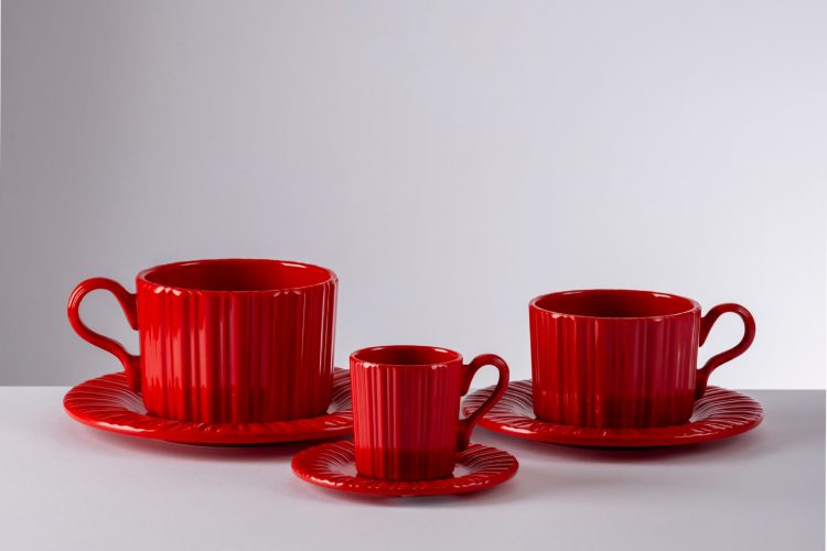 mario-luca-giusti-predstavlja-praznicnu-kolekciju-za-2025-boja-nostalgija-i-elegantni-akril-16