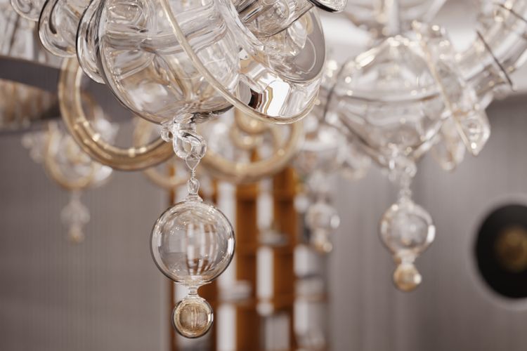 ovalni-luster-od-murano-stakla-zimska-svetlost-sa-venecijanskom-dusom-3