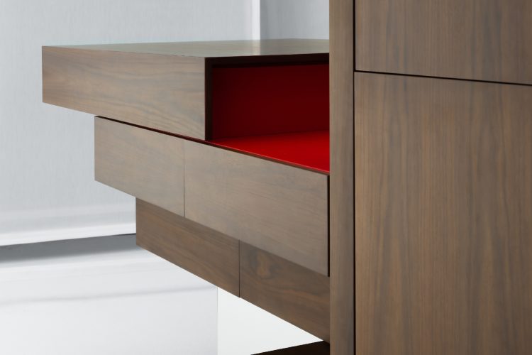 suprematisticki-biro-umetnicki-komad-namestaja-zasnovan-na-idejama-suprematizma-8