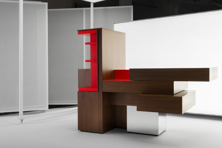 suprematisticki-biro-umetnicki-komad-namestaja-zasnovan-na-idejama-suprematizma-12