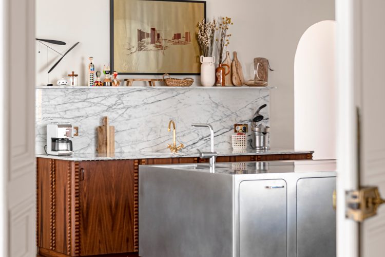 ostrvska-kuhinja-kao-savremeni-centar-doma-abimis-i-novo-lice-nerdajuceg-celika-2