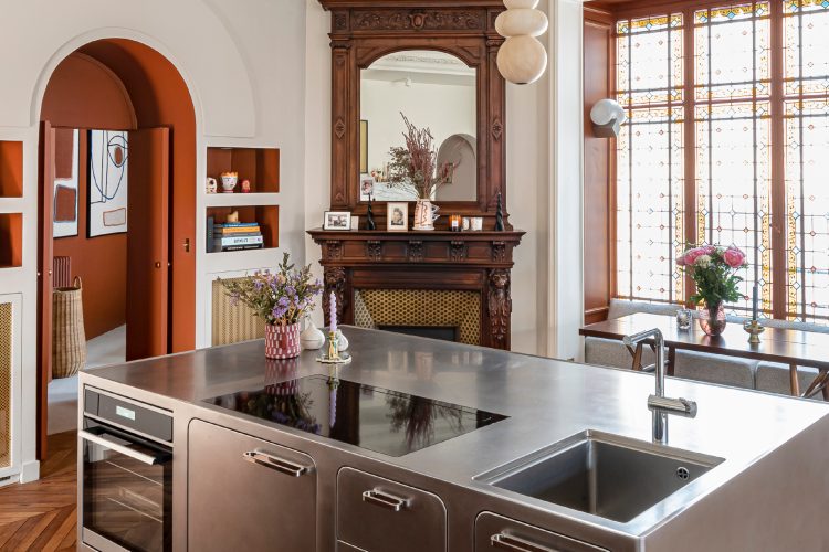 ostrvska-kuhinja-kao-savremeni-centar-doma-abimis-i-novo-lice-nerdajuceg-celika-4