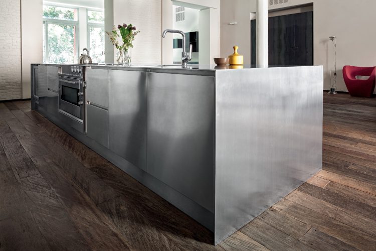 ostrvska-kuhinja-kao-savremeni-centar-doma-abimis-i-novo-lice-nerdajuceg-celika-9