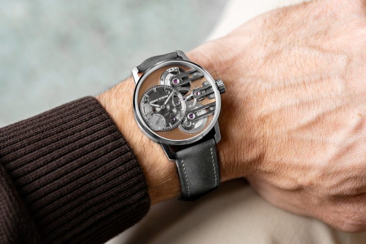 armin-strom-gravity-equal-force-ultimate-sapphire-salmon-novo-poglavlje-konstantne-preciznosti-9