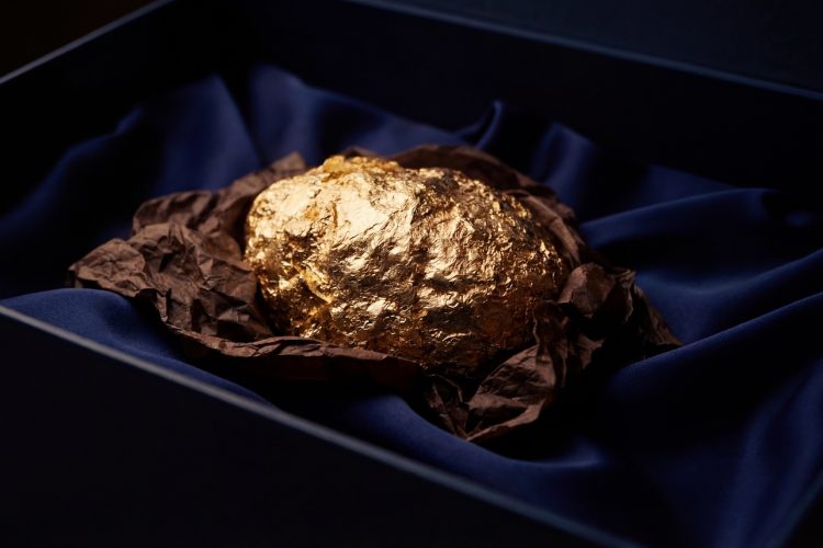 caviar-billionaires-surprise-kada-luksuz-postaje-spektakl-6