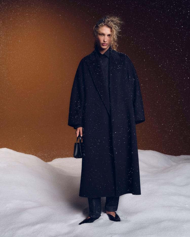 max-mara-holiday-2025-kada-kamel-elegancija-susrece-filmski-sneg-5