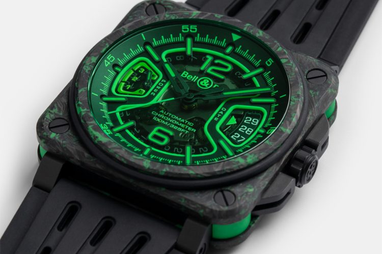 bell-ross-br-x3-night-vision-luksuzni-sat-koji-svetli-iz-tame-7