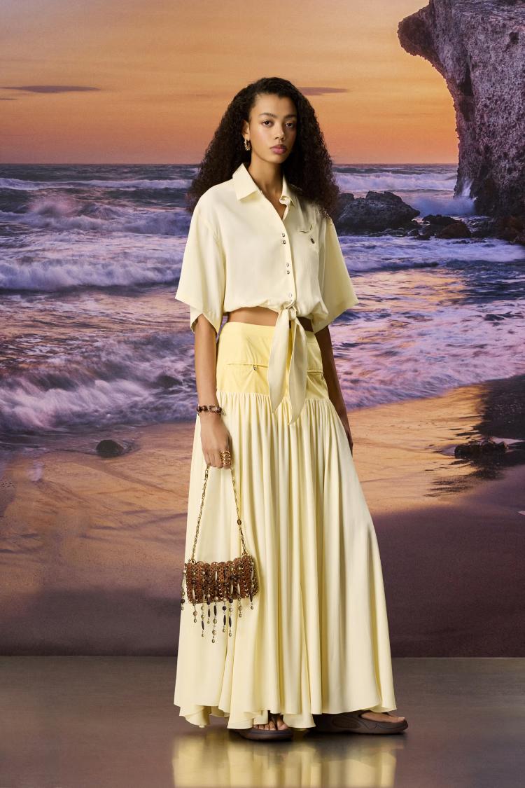 rabanne-porucuje-lets-dance-it-out-i-slavi-glamur-savrsenog-modnog-haosa-3