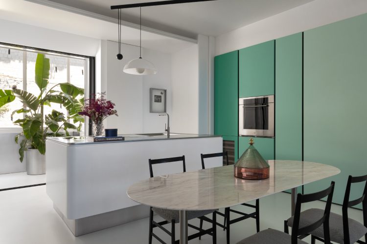 abimis-i-pantone-2026-kada-cloud-dancer-redefinise-savremenu-kuhinju-od-nerdajuceg-celika-4