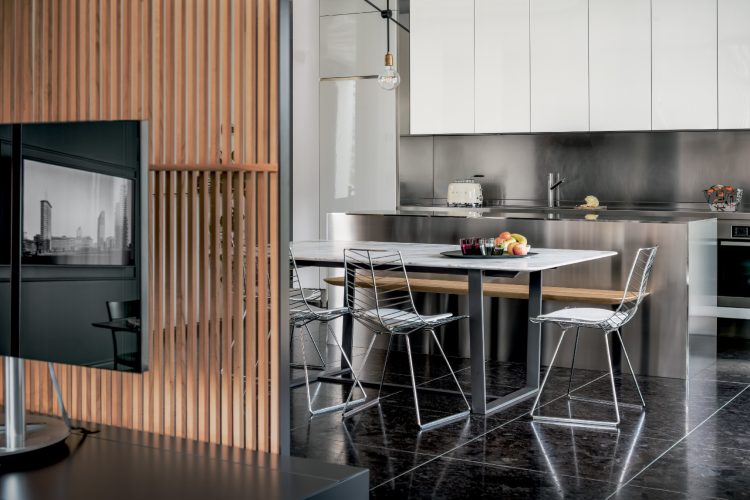 abimis-i-pantone-2026-kada-cloud-dancer-redefinise-savremenu-kuhinju-od-nerdajuceg-celika-10