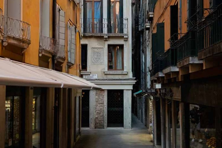 palazzo-rota-tiha-renesansa-venecijanskog-luksuza-na-trgu-svetog-marka-4