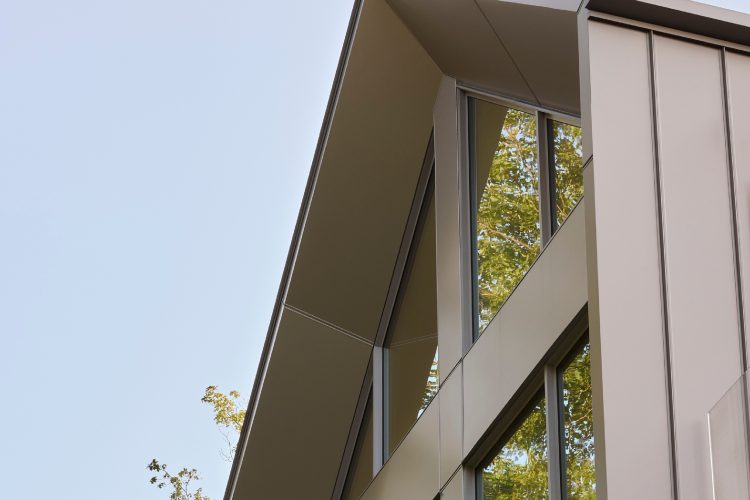 kada-geometrija-uokviruje-pejzaz-rezidencija-la-croix-kao-arhitektonski-dijalog-sa-prirodom-9