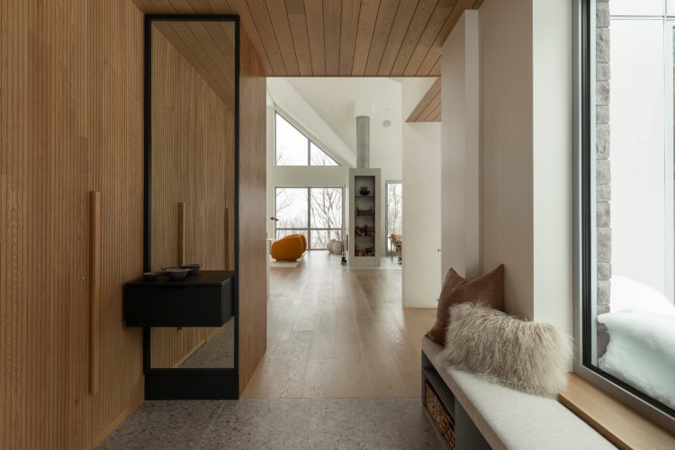 kada-geometrija-uokviruje-pejzaz-rezidencija-la-croix-kao-arhitektonski-dijalog-sa-prirodom-17