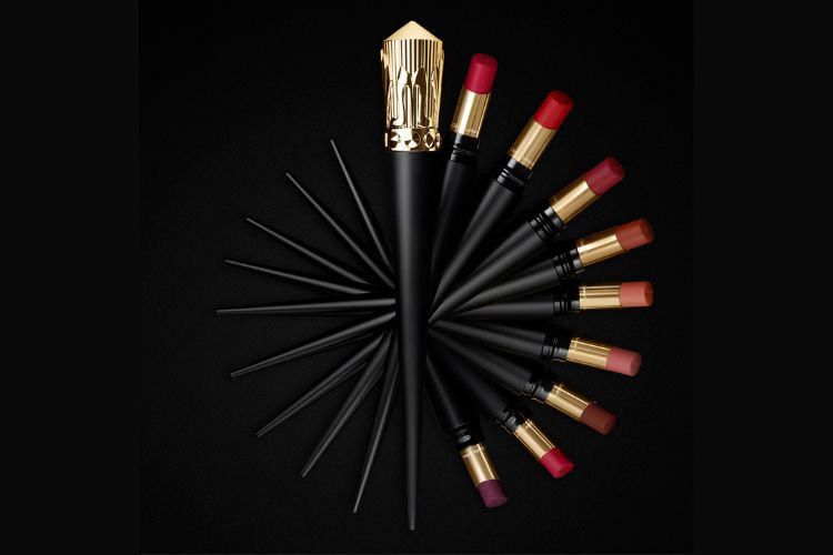 rouge-stiletto-christian-louboutin-osvetljava-scenu-novim-glamuroznim-ruzevima-2