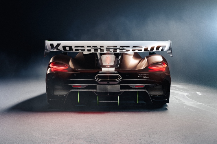 koenigsegg-sadairs-spear-ispisan-brzinom-oblikovan-nasledem-11