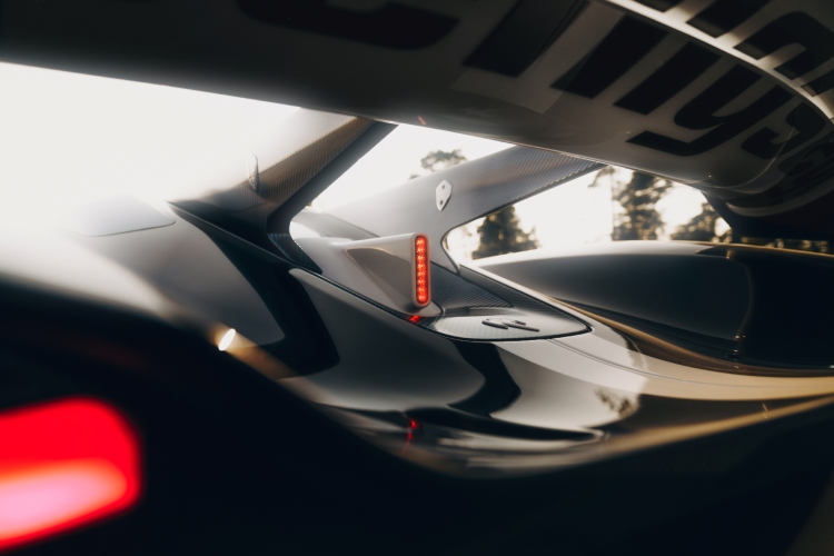 koenigsegg-sadairs-spear-ispisan-brzinom-oblikovan-nasledem-14